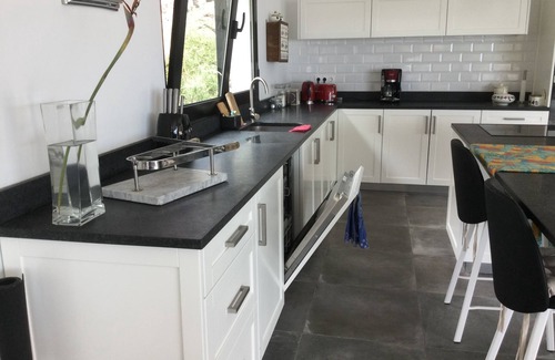 Canhas Haus | A dream: Tabua Lodge junction of VR1 East-West and VE4 North-South