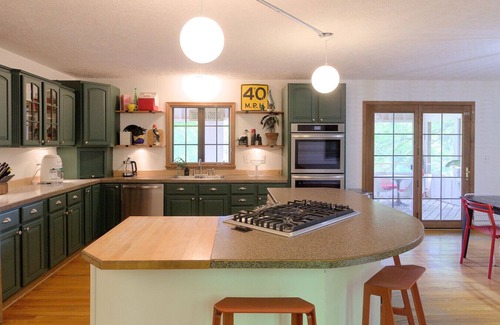 Twin Lake Haus | A-Frame Escape | Pool, Hot Tub & Games