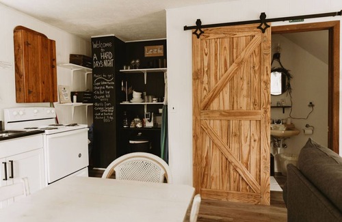 La Follette Hütte | A Hard Day’s Night - Lakefront with private dock