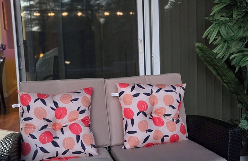 Plymouth Haus | A Hidden Gem, A Cozy 4-bedroom 3 bath house in gorgeous Apopka with WiFi, AC