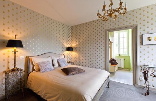 Nans-sous-Sainte-Anne Haus | A l'Ombre du Château
