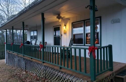 Franklin Haus | A Little Slice of Smokey Mountain Heaven with Wifi