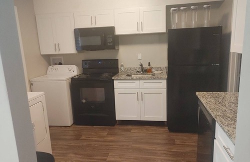 Greenbriar Wohnung | A lovely 3-bedroom 3-bath home in the heart of Atlanta.