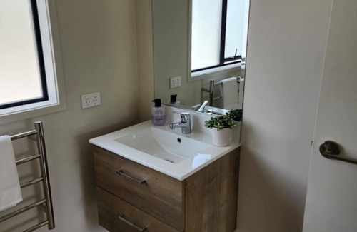 Kerikeri Bed & Breakfast | A lovely tidy flat close to town centre