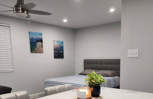 Westwego Wohnung | A luxurious new construction studio apartment just 20 min away from New Orleans!