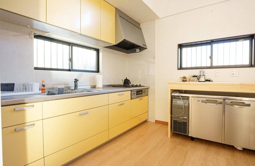 Atami Haus | A modern Japanese hot spring inn with an openair bath A relaxing space with a garden/Atami Shizuoka