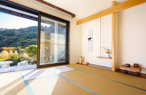 Atami Haus | A modern Japanese hot spring inn with an openair bath A relaxing space with a garden/Atami Shizuoka