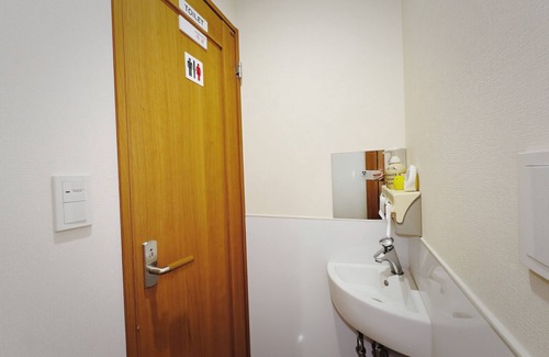 Machida Haus | A newly built ryokan in the western suburbs of Tokyo, 1 km from Tama Art University, 4 stations from Sanrio Puroland, 30 min. to Mt. Takao by car, 1 hr. to Mt! You can taste the deep Tokyo life!