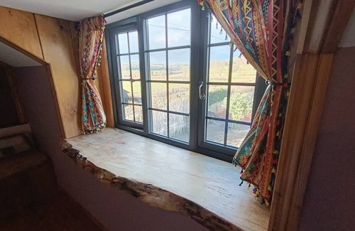 Abermule Hütte | A peaceful cottage with countryside views