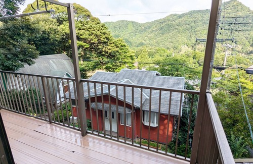 Ine Haus | A quiet house in the mountains. It is an 8-minute drive from the boathouse at Ine and a 25-minute drive from Amanohashidate. There is also a swimming beach nearby.