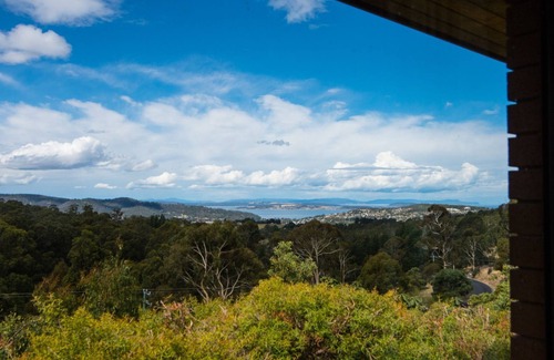 Kingston Haus | Der Hobart Eingang: Kunanyi Vorberg Immobilien