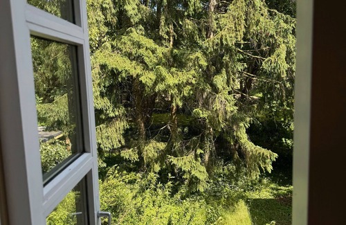 Wardow Haus | A Room Just for Yourselves