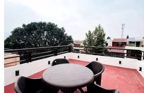 Rishikesh Wohnung | A room facing the holy Ganges