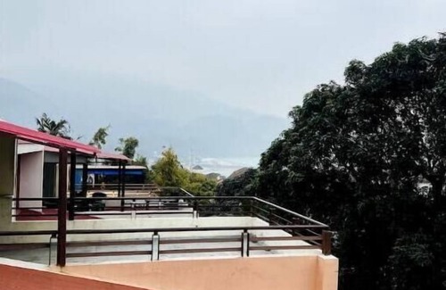 Rishikesh Wohnung | A room facing the holy Ganges
