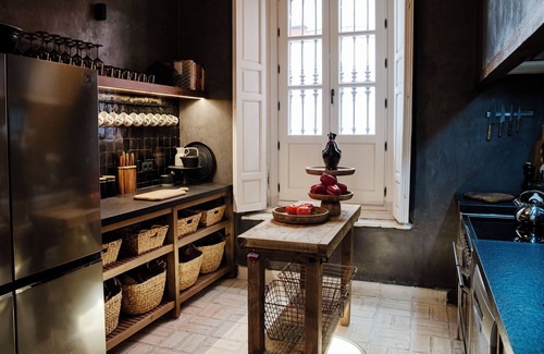 Santa Cruz Haus | A special house in the historic heart of Seville, to share with those you love.