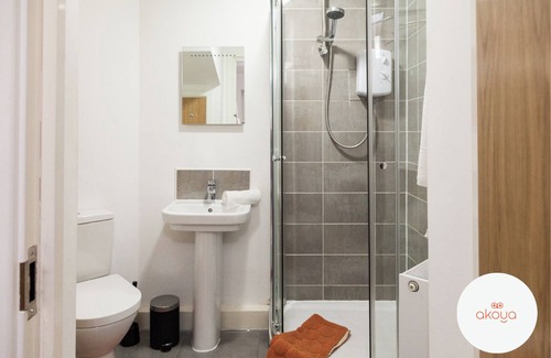 Wakefield Haus | A Stunning Central Wakefield Cozy Gem - Free Wi-Fi & Parking - Pet Friendly