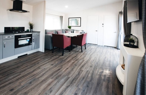 Barmston Hütte | A superior lodge 3 that sleeps 8 guests in 3 bedrooms