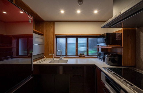 Kanazawa Haus | A townhouse where you can touch a real "sword" We can show you a family sword.