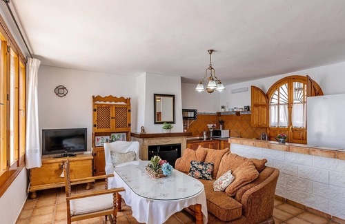 Villanueva de Tapia Haus | 3 Zimmer Unterkunft in Villanueva de Tapia