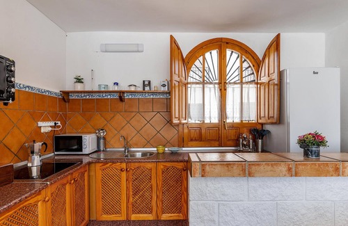 Villanueva de Tapia Haus | 3 Zimmer Unterkunft in Villanueva de Tapia