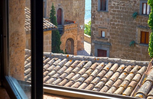 Civita di Bagnoregio Haus | Ein einzigartiges Luxushaus, Designer-Interieur, privater Pool, in einer märchenhaften Stadt