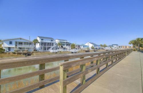 Cherry Grove Beach Haus | A Wave from it All - Sea Cabin 146