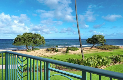 Wailua Eigentumswohnung | OCEANFRONT Bliss A206, 3 Schlafzimmer, erstklassige Lage, Resort, Pool & Restaurant * AC *