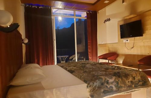 Shimla Haus | Aagaman Woods
