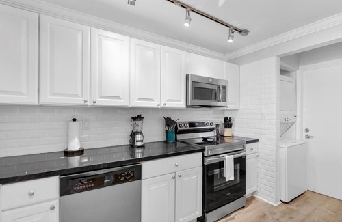 Meadows Eigentumswohnung | "Abaco" Key West 2/2 End Unit Waterfront+Dockage