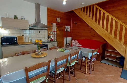 Montigny-les-Cherlieu Haus | Die Unterkünfte der Abtei in einem geschichtsträchtigen Weiler