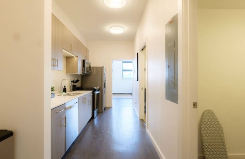 Washington Wohnung | Above The Roots | Elegant & Bright Studio Stay