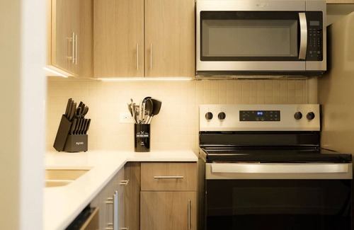 Washington Wohnung | Above The Roots | Sophisticated 1BD Retreat