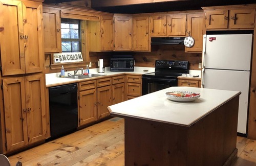 Hattiesburg Kabine | Akadische Farmen Southern Farmhouse Cabin