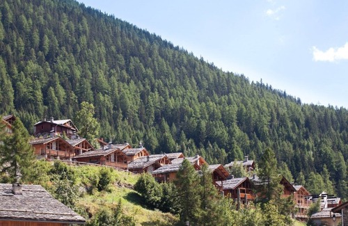 Sainte-Foy-Tarentaise Eigentumswohnung | Accès Piscine Intérieure + Spa Sur Place | Appartement Près des Pistes!
