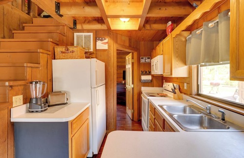 Okeechobee Kabine | Access to Lake Okeechobee: Cabin w/ Perks!