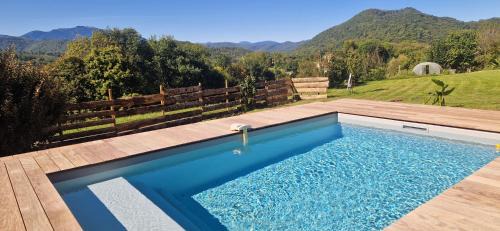 Estadens Haus | Accords Pyrénées - Vue Pyrénées - Piscine et spa - classé 4 étoiles