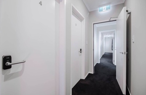 Papatoetoe Hotel | ACL Studio Units