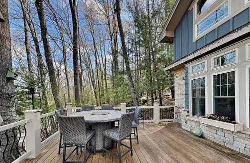 Oakland Haus | Acorn Cottage