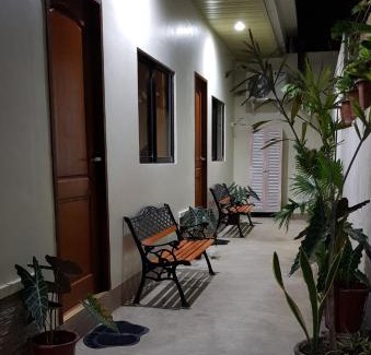 Bogo Wohnung | Acrige Apartelle 2-4 pax Queen @ heart of Bogo City