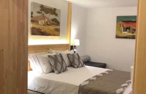 Kozani Haus | Acrotel Sofia's Guest House