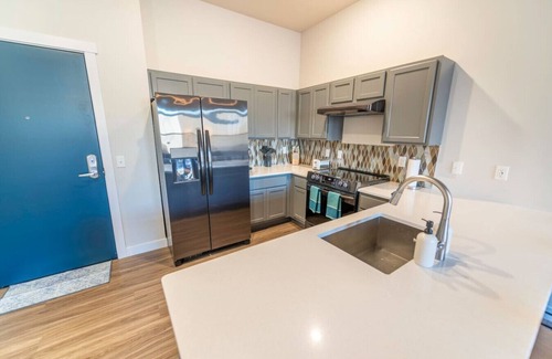 Downtown Eau Claire Wohnung | ADA Compliant 1br Apartment/Downtown/UWEC