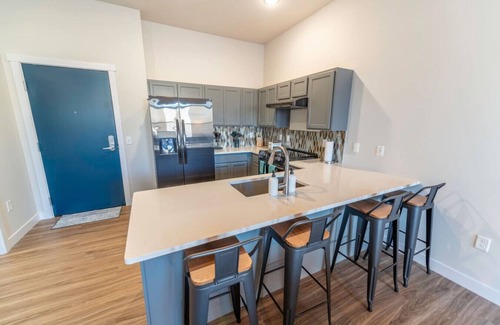 Downtown Eau Claire Wohnung | ADA Compliant 1br Apartment/Downtown/UWEC