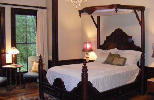 Adairsville Bed & Breakfast | Adair Manor Bed& Breakfast