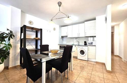 Los Abrigos Wohnung | Adas Home, Los Abrigos, Wifi and Near the Beach
