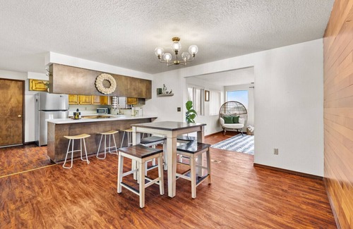 Umatilla Haus | 3-bedroom house in Umatilla with AC, WiFi. Extra space to relax.