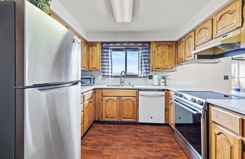 Umatilla Haus | 3-bedroom house in Umatilla with AC, WiFi. Extra space to relax.