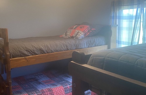 Hale Haus | Addy Creek Camp. where friends, family, and the great outdoors come together