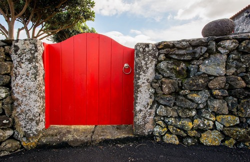 Calheta de Nesquim Hütte | Ferienhaus Adega Velha, direkt am Meer und in den Bergen, ideal für Paare