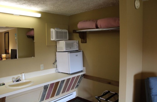 Gulliver Hotel | Adoba Dreamland