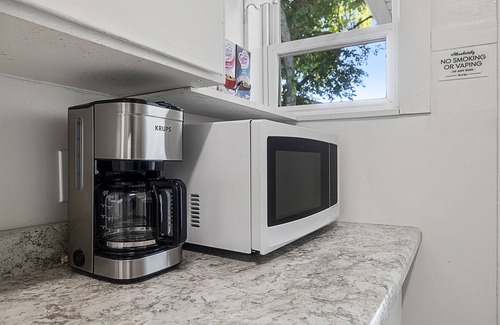 Moorcroft Haus | Adorable 2 bed, 2 bath, historical home in Moorcroft, Wyoming!